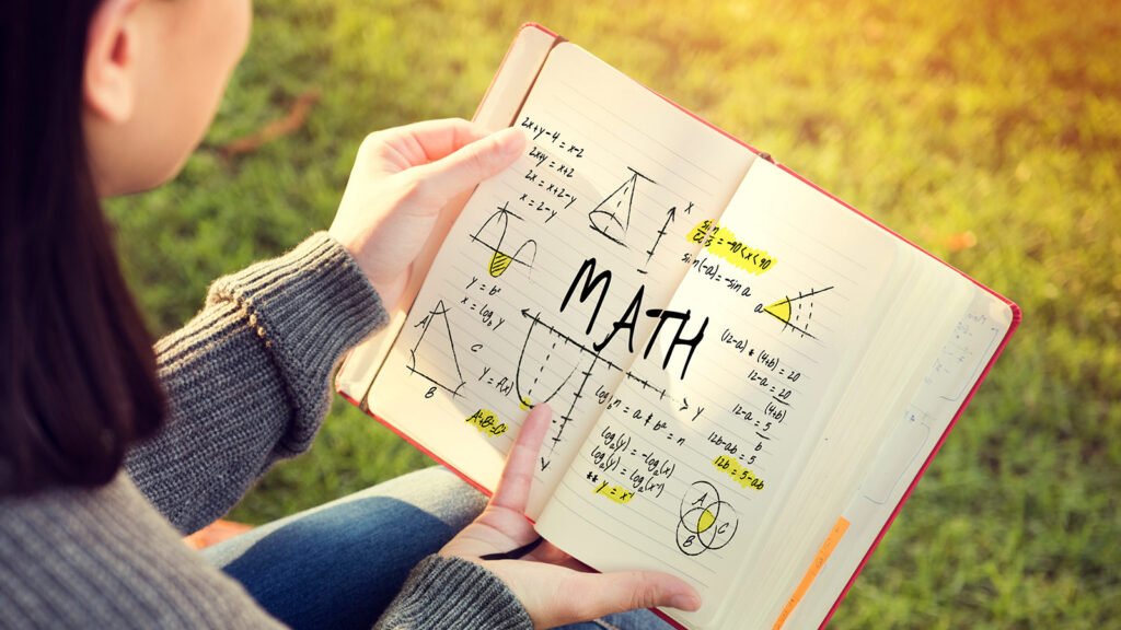 Online tutor explaining American Mathematics through personalised learning with Geopo Maths.