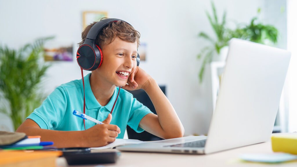 Student developing mathematical understanding through online American Maths Tuition with Geopo Maths.