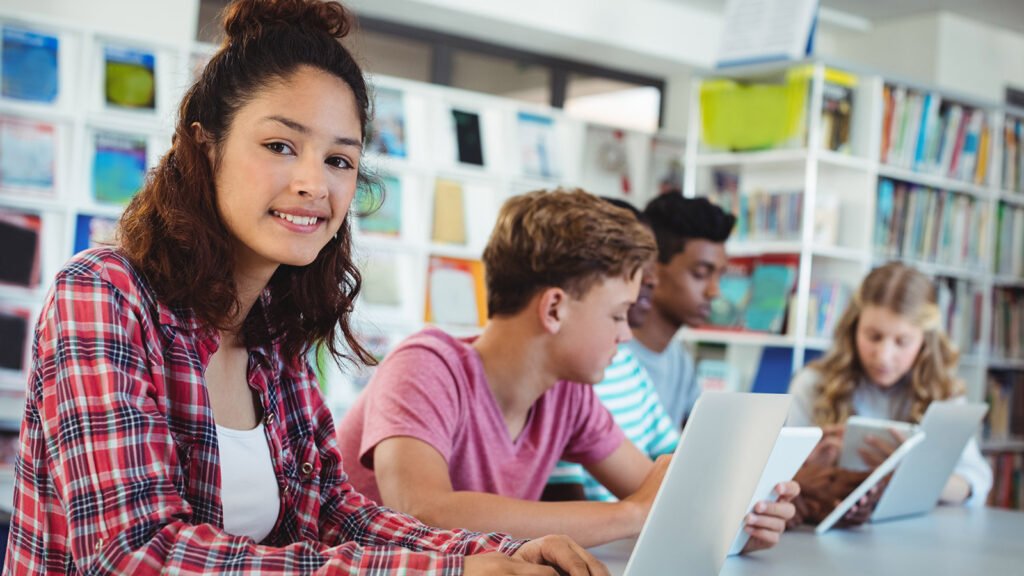 Students building mathematical confidence through personalised online Maths Tuition with Geopo Maths.